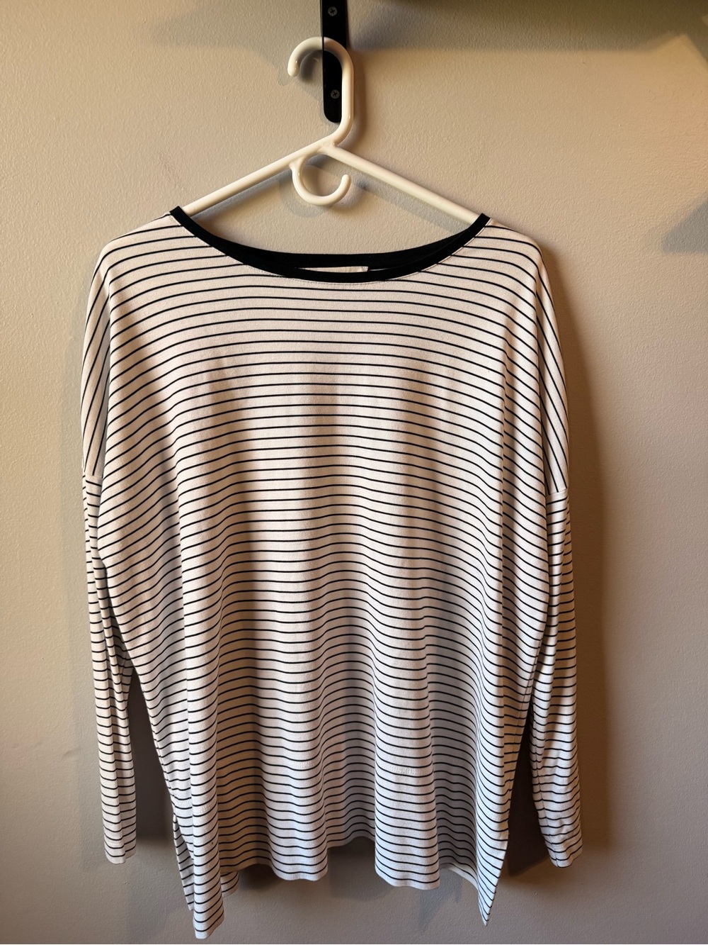 LOFT Black & White Striped Long Sleeve Top – Size Large